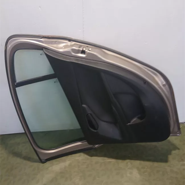 Porta posteriore destra