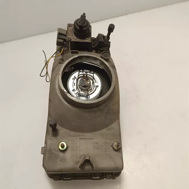 Proiettore destro 09/00>