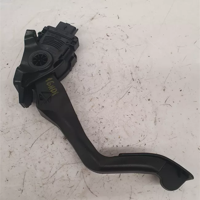 Pedale acceleratore Hella