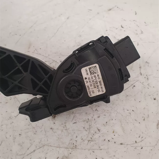 Pedale acceleratore Hella