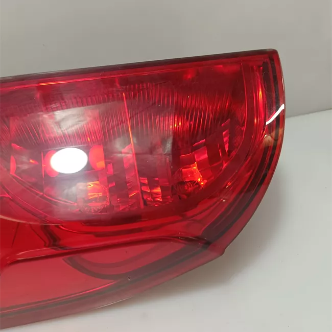 Fanale posteriore sinistro