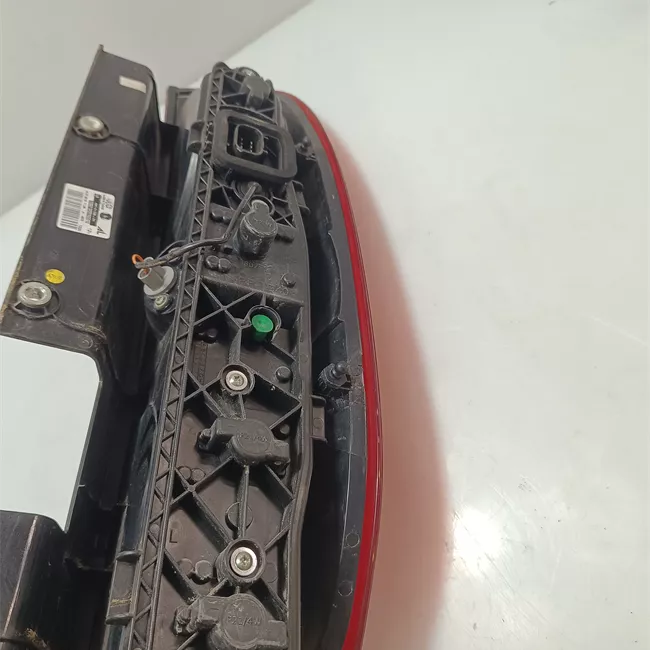 Fanale posteriore sinistro