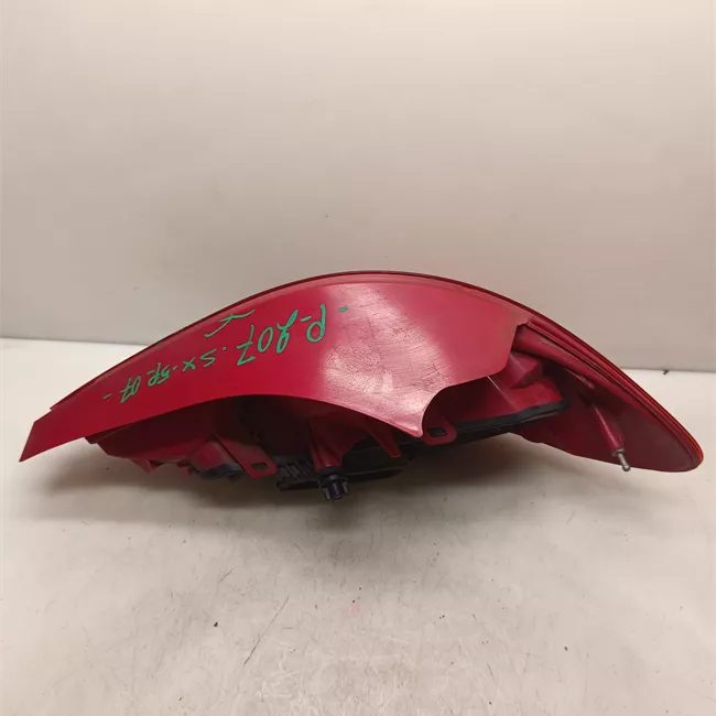 Fanale posteriore sinistro