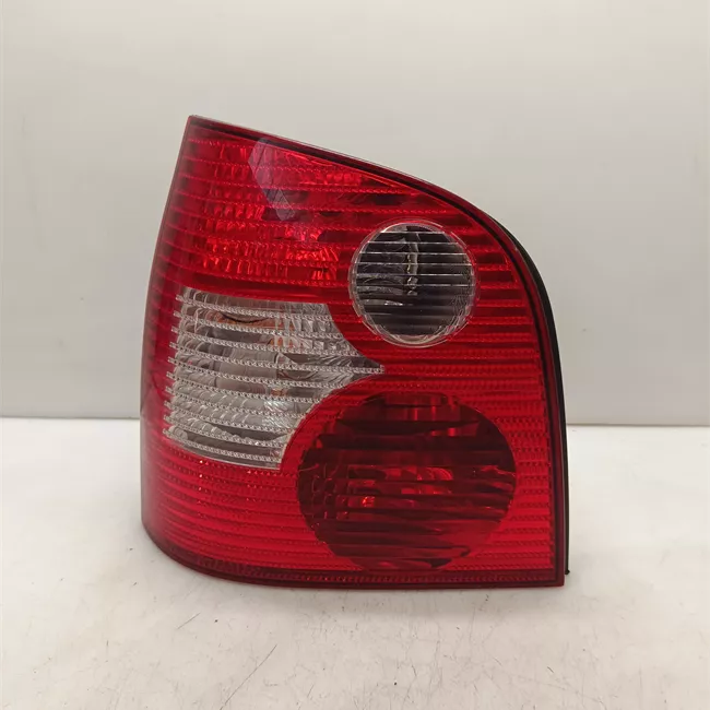 Fanale posteriore sinistro