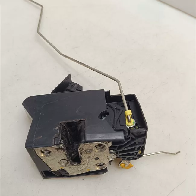 Serratura porta anteriore sinistra