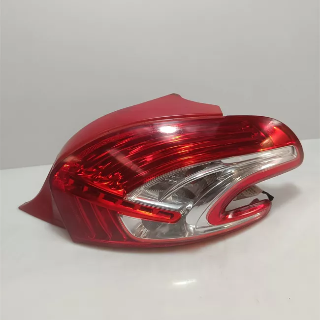 Fanale posteriore destro