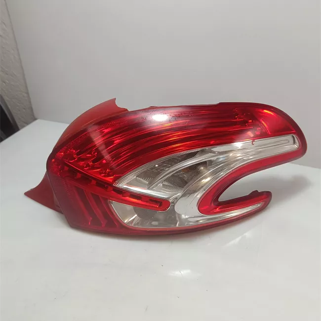 Fanale posteriore destro