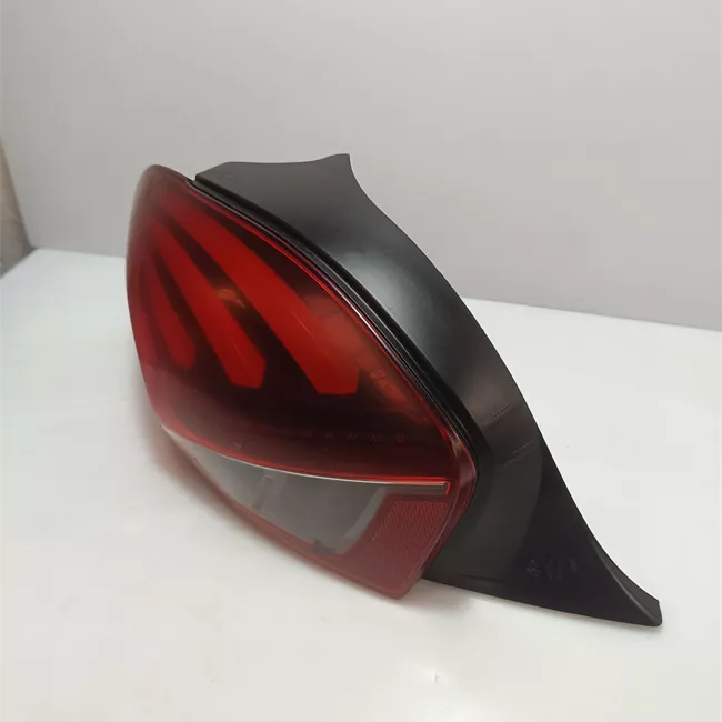 Fanale posteriore sinistro