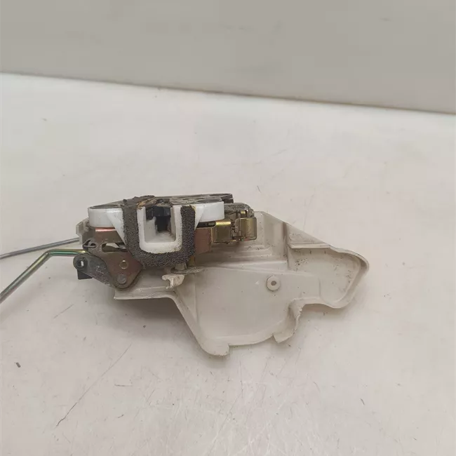 Serratura porta anteriore destra