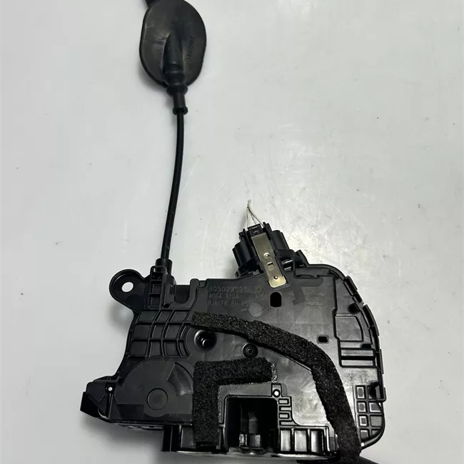 Serratura porta anteriore destra