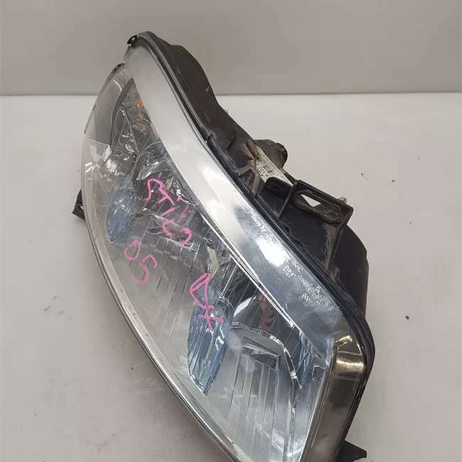 Proiettore destro Fendinebbia