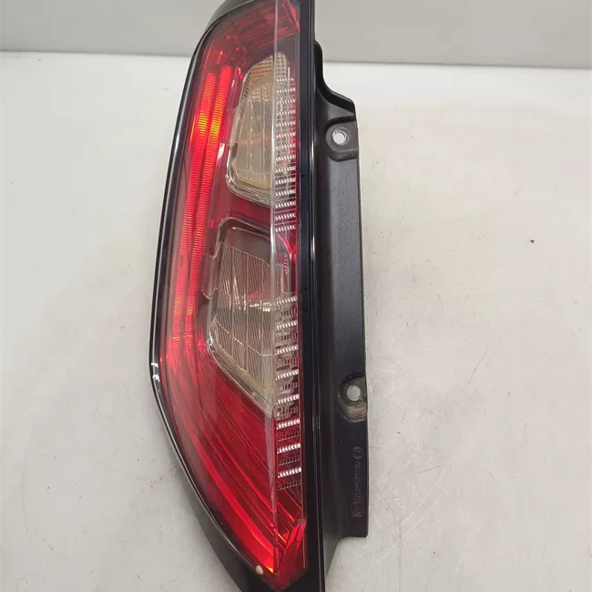 Fanale posteriore sinistro Racing, Sport