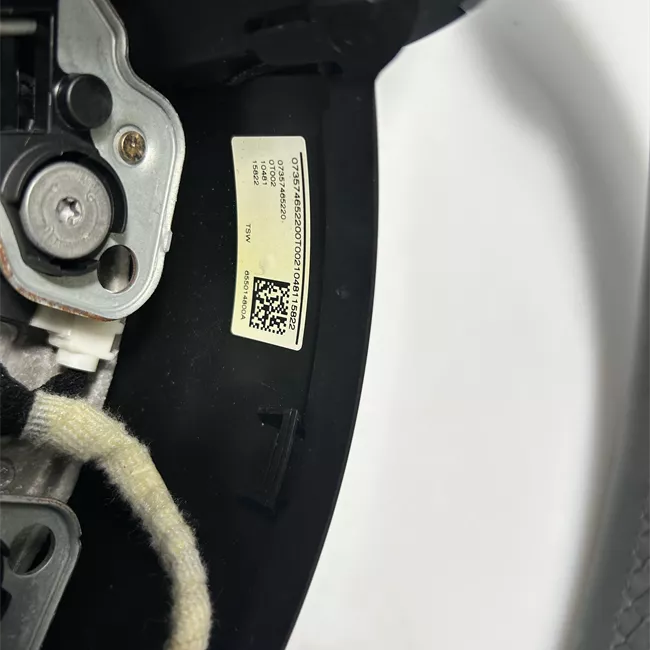 Volante con comandi/cruise control