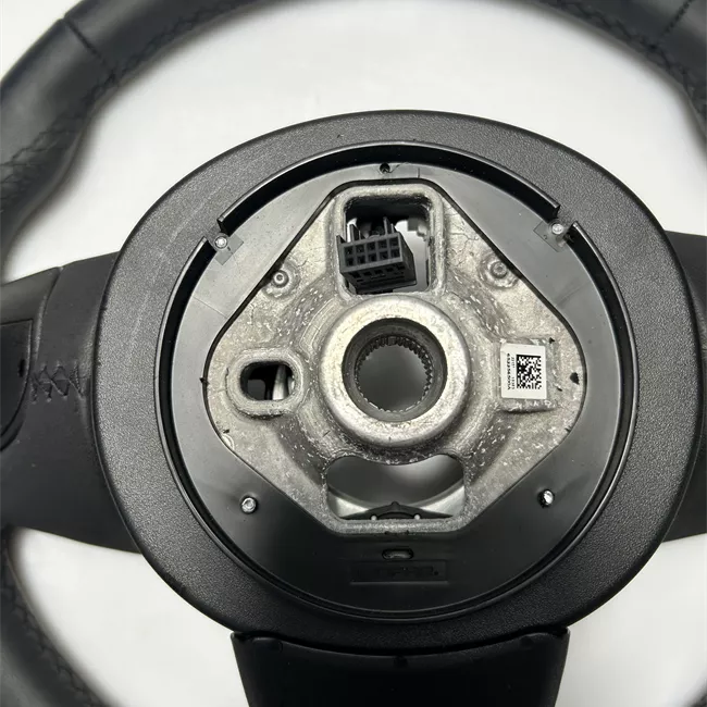 Volante con comandi/cruise control