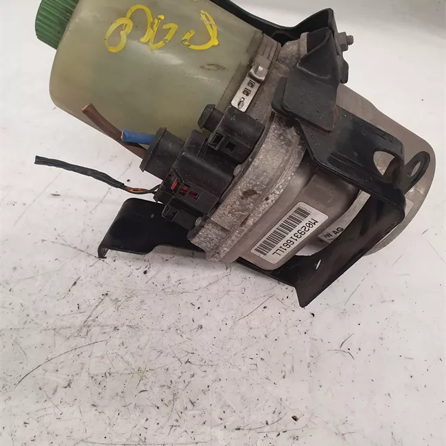 Pompa servosterzo con elettromotore