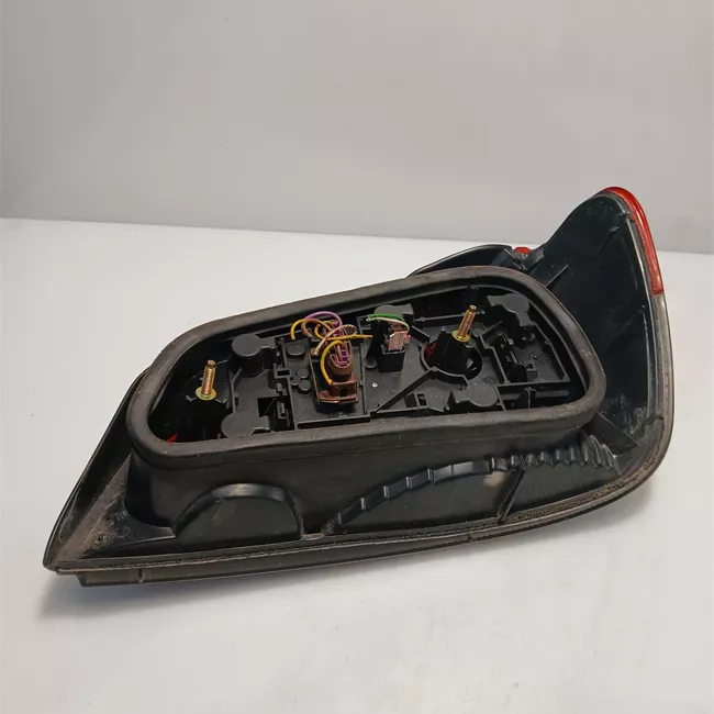 Fanale posteriore sinistro