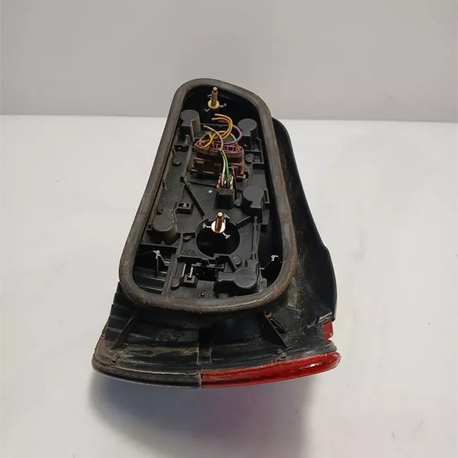 Fanale posteriore sinistro