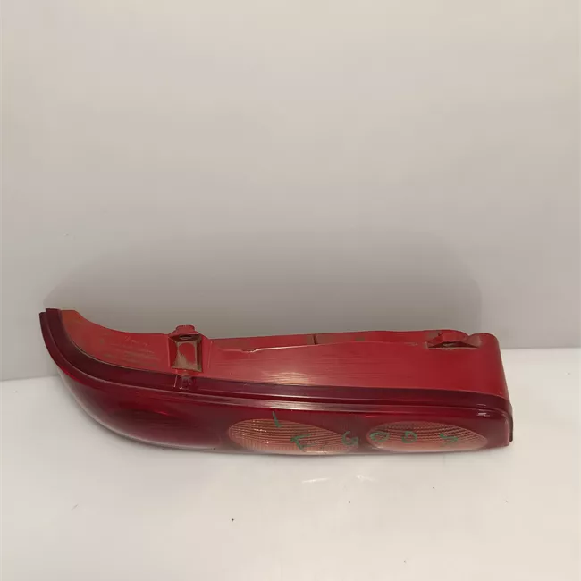 Fanale posteriore sinistro