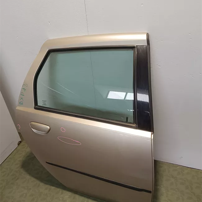 Porta posteriore destra