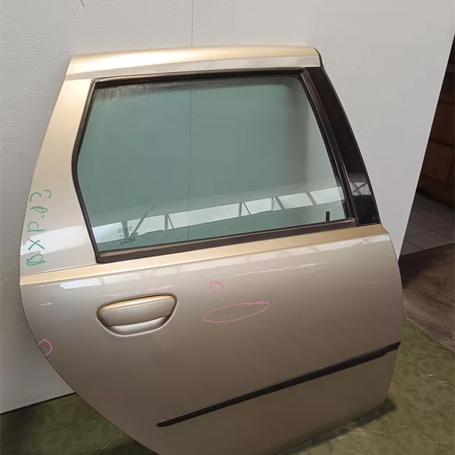 Porta posteriore destra