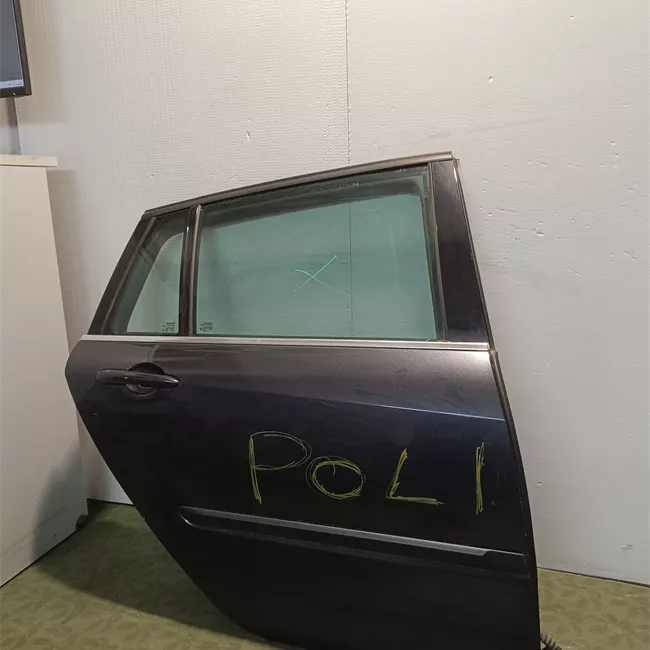 Porta posteriore destra