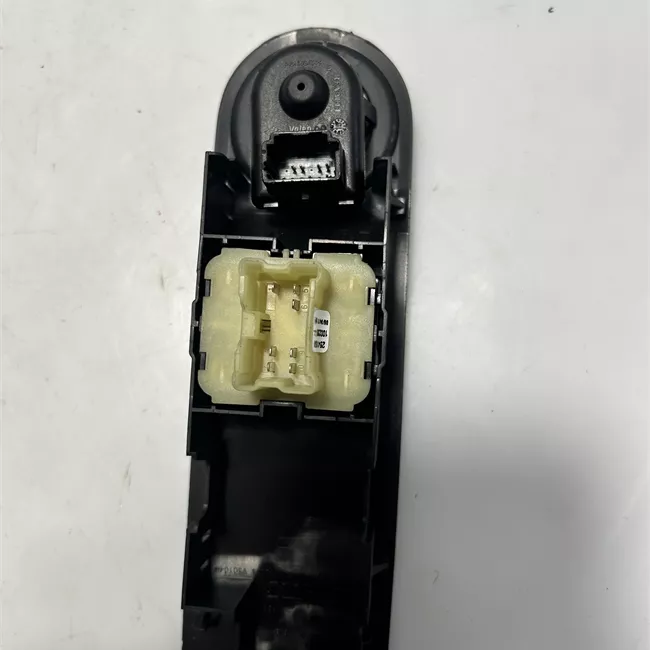 Interruttore alzacristalli porta anteriore