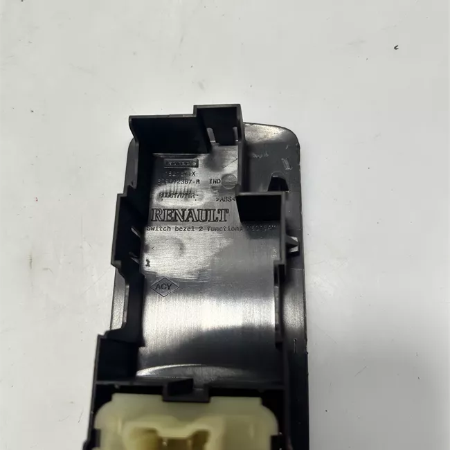 Interruttore alzacristalli porta anteriore