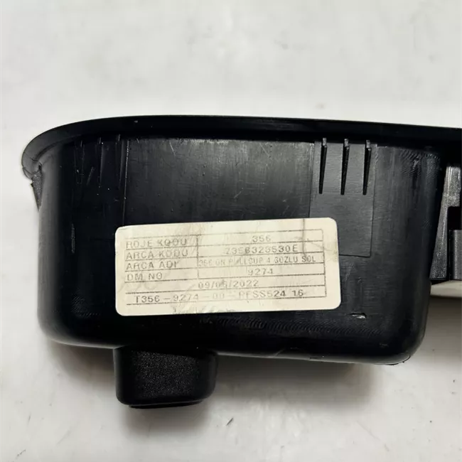 Interruttore alzacristalli porta anteriore