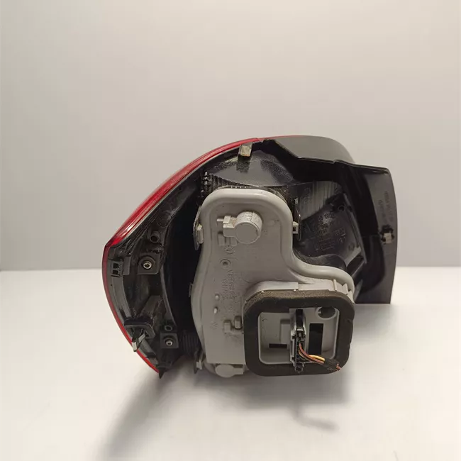 Fanale posteriore destro AL