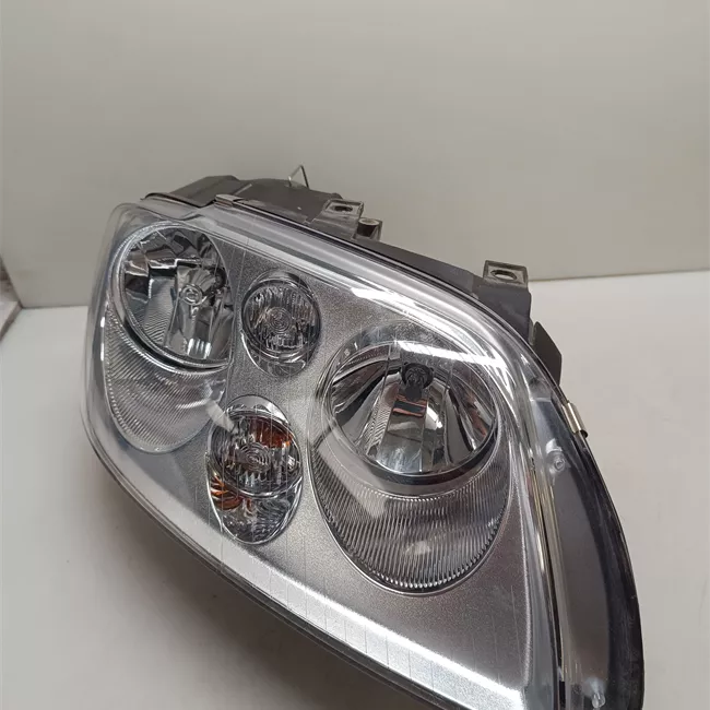 Proiettore destro t.1T6080001>. Cromo