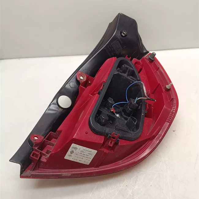 Fanale posteriore sinistro