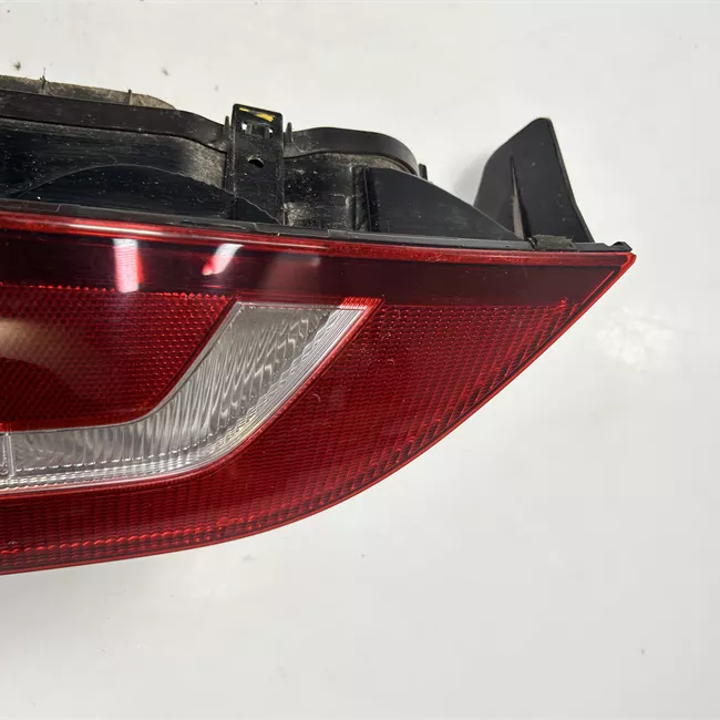 Fanale posteriore sinistro