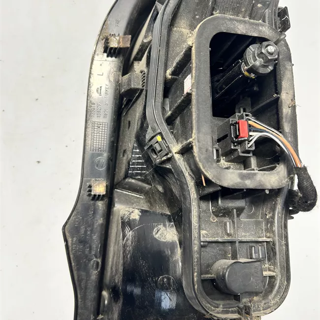 Fanale posteriore sinistro