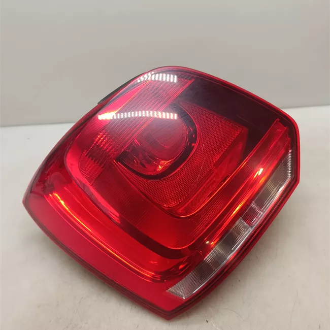 Fanale posteriore sinistro AL