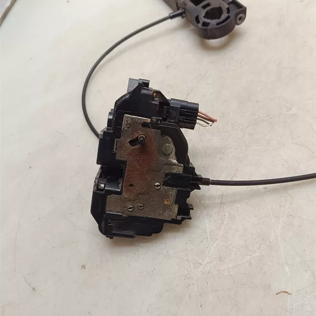 Serratura porta posteriore destra