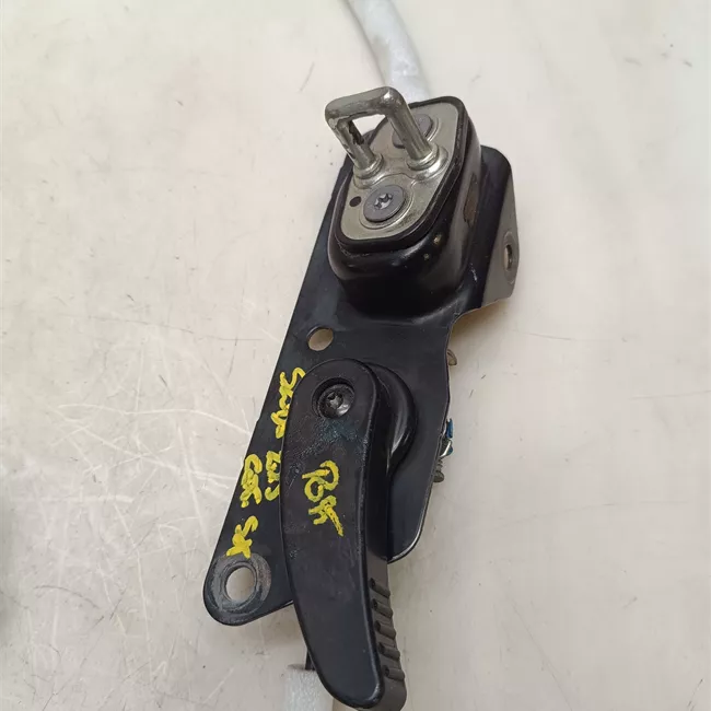 Serratura porta carico posteriore a battente sinistra