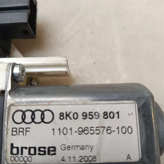 Motorino alzacristallo porta anteriore sinistro