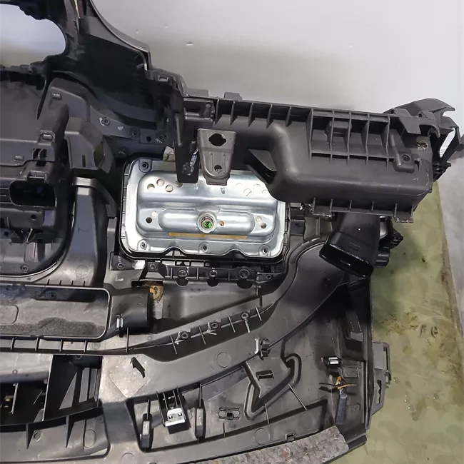 Cruscotto senza apertura con telecomando Nero charcoal/Nero charcoal