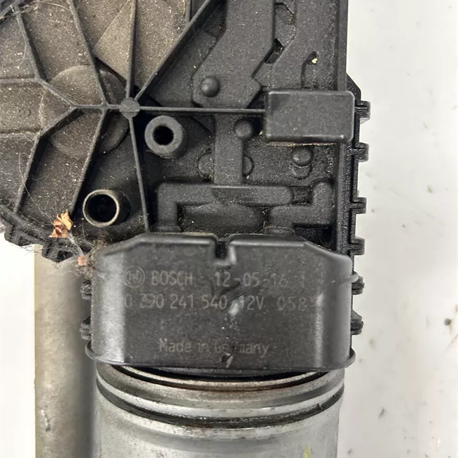 Meccanismo tergiparabrezza con motorino