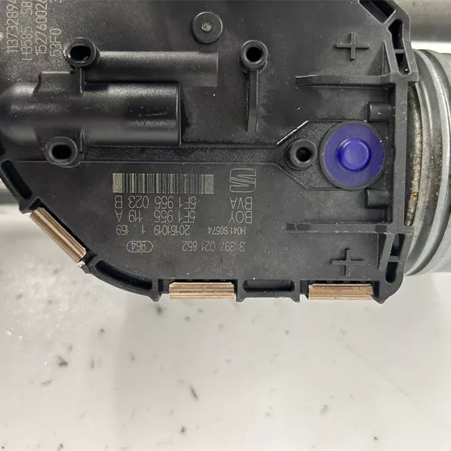 Meccanismo tergiparabrezza con motorino