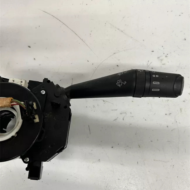 Devioguidasgancio comandi al volante nero