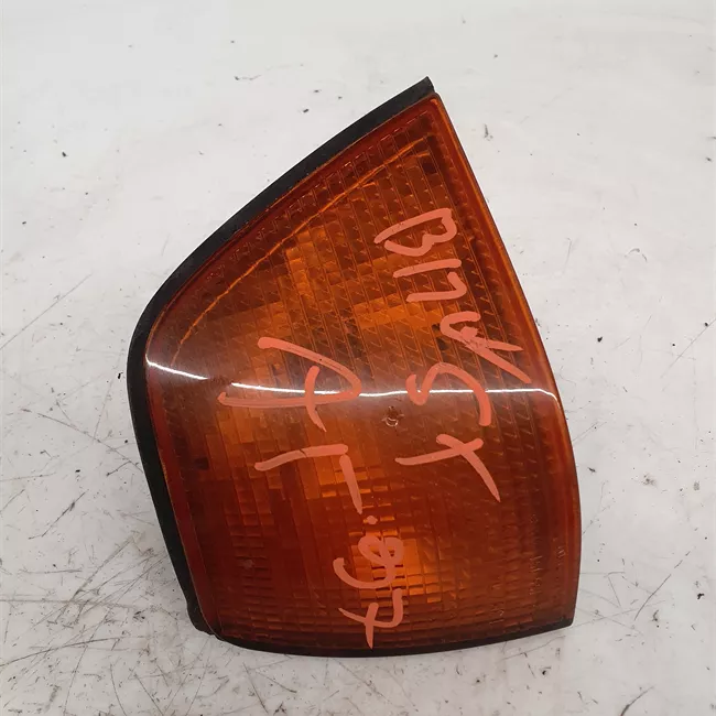 Fanalino anteriore sinistro