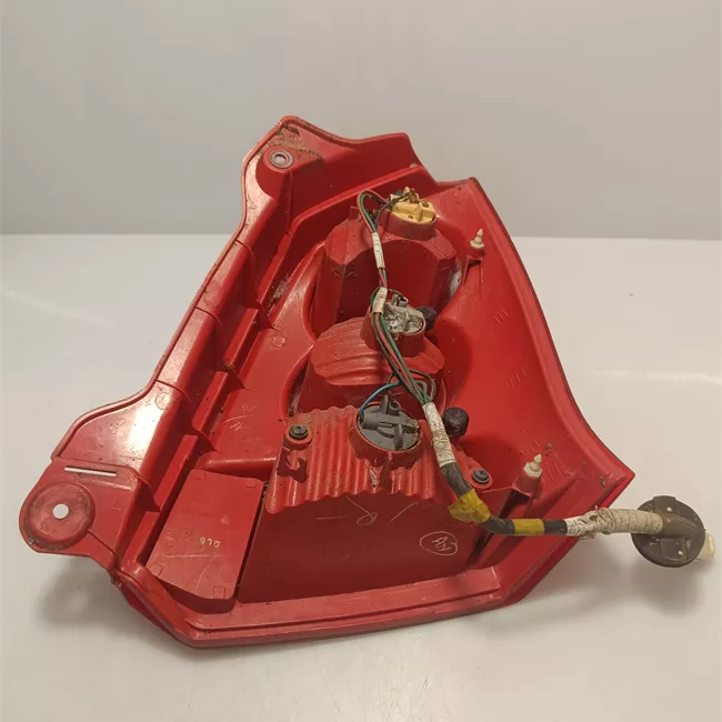 Fanale posteriore sinistro