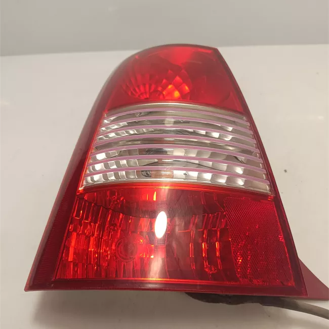 Fanale posteriore sinistro