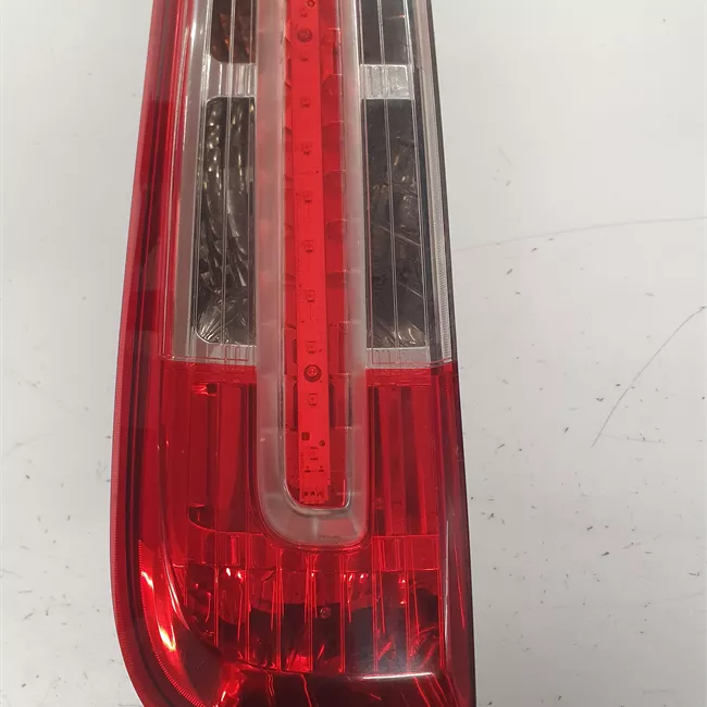 Fanale posteriore sinistro