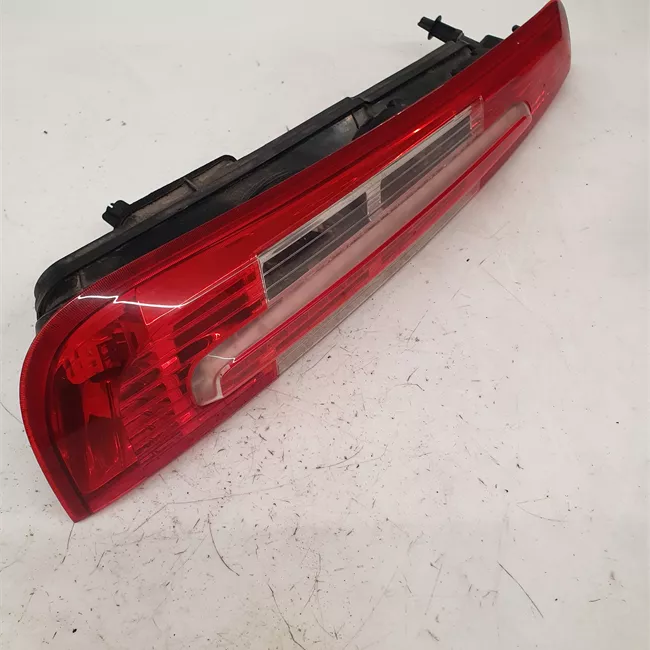 Fanale posteriore sinistro