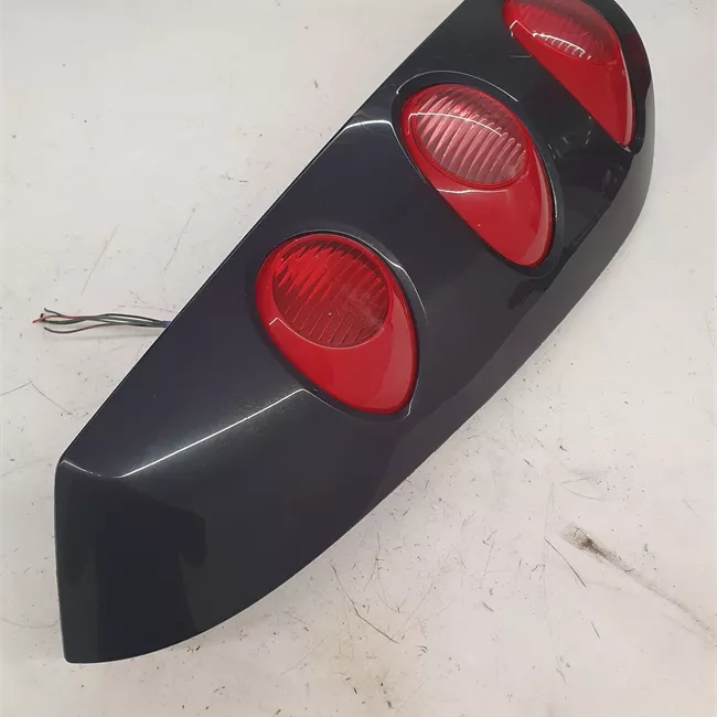 Fanale posteriore sinistro 04-05<