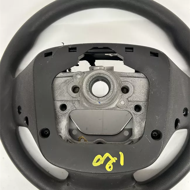 Volante Pelle con comandi radio e bluetooth