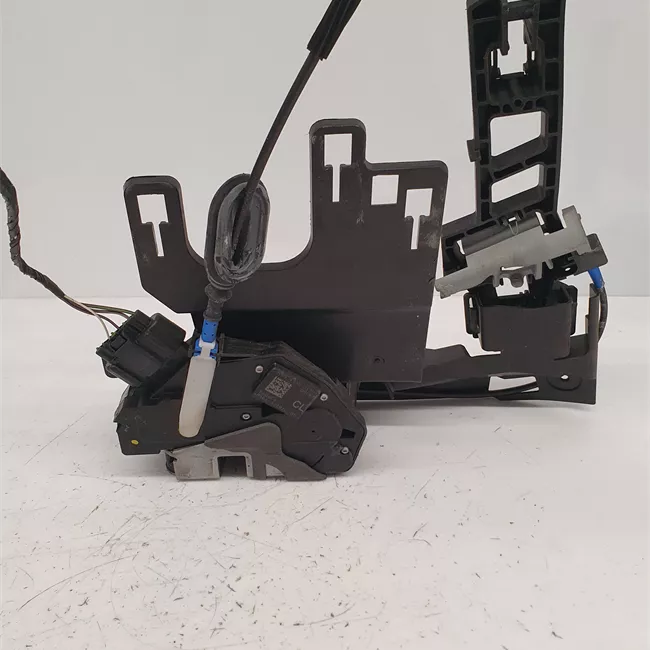 Serratura porta anteriore destra