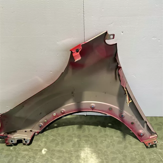 Parafango anteriore destro